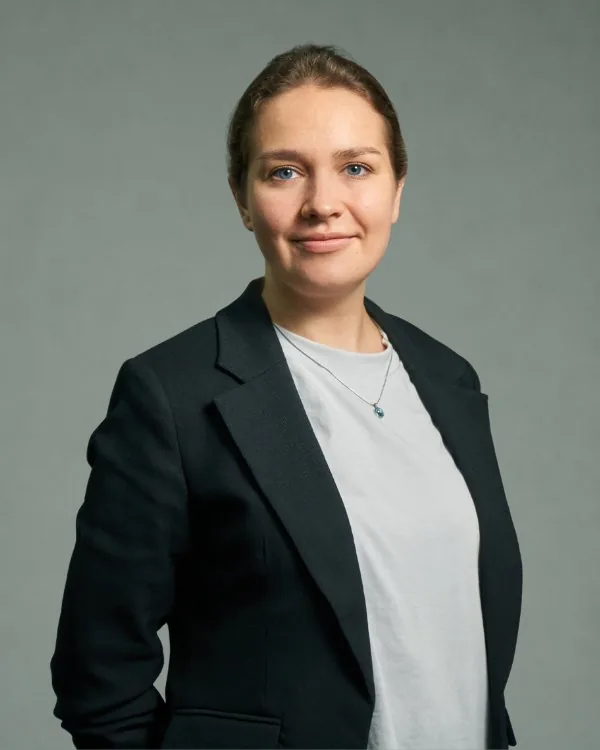 Vesta Alistratova, Consultant